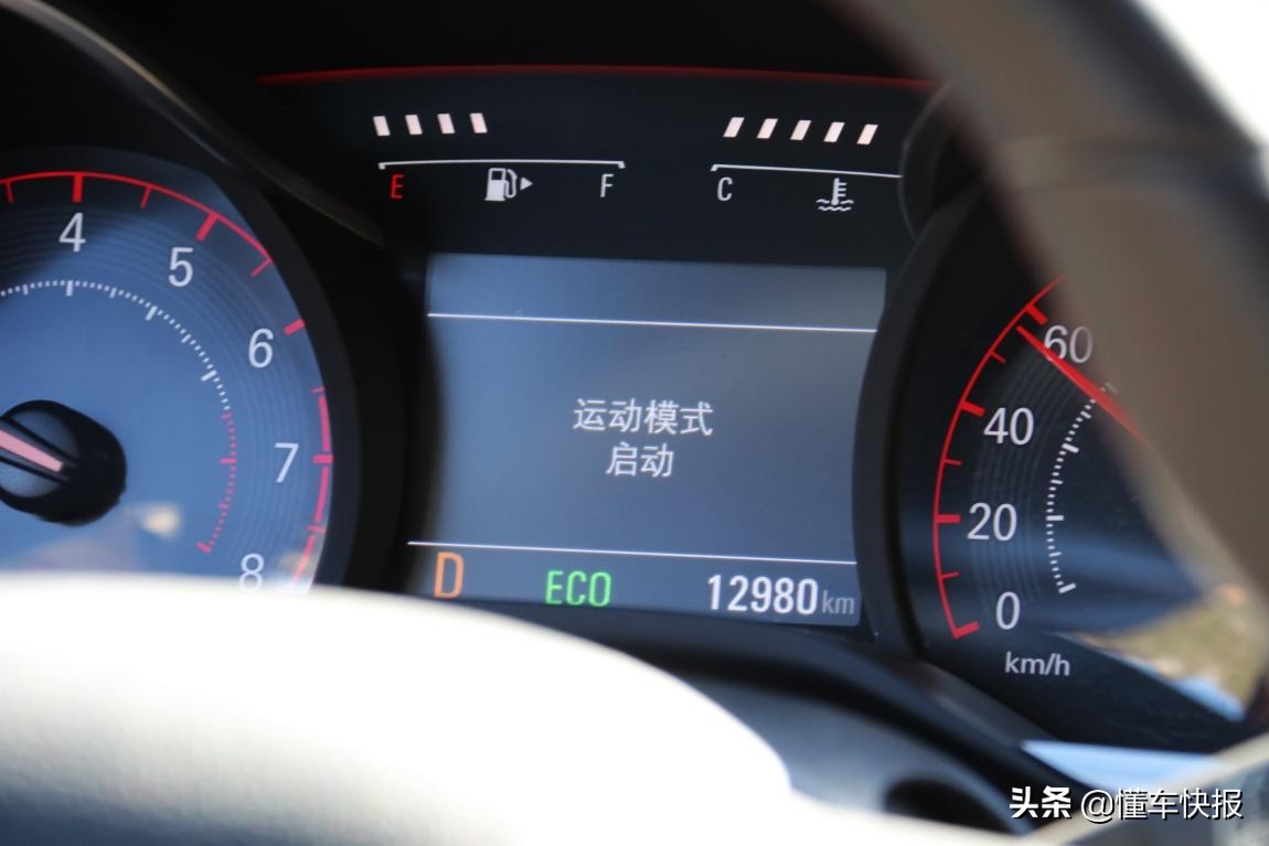 务实派与运动派，大众朗逸对比雪佛兰科鲁泽