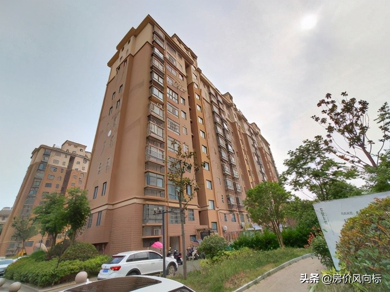 盐城市5-10年房龄，二手房挂牌价12058元，共计409个小区