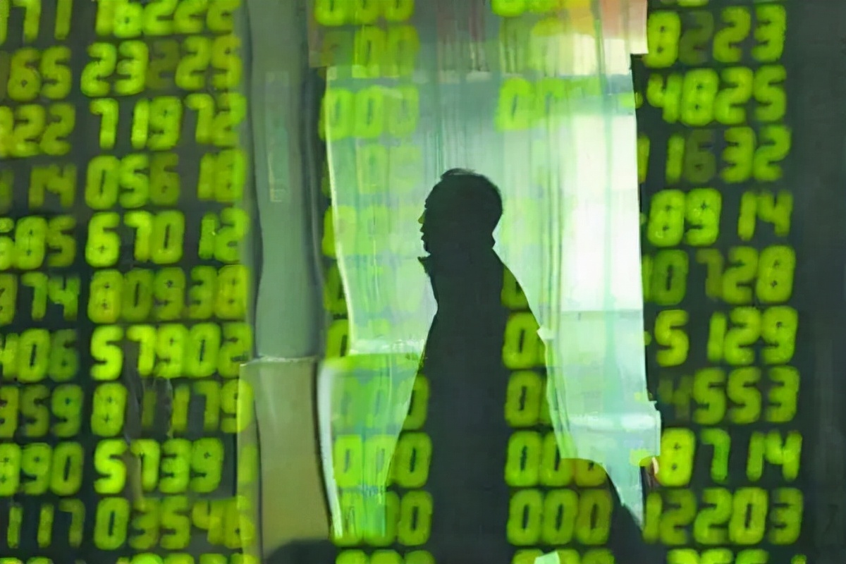 币圈再次大地震！火币、币安迅速清退，赌徒将何去何从？