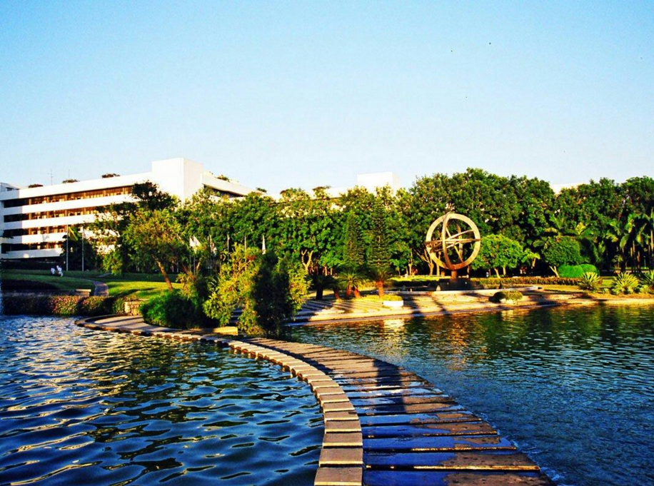 为推动高等教育水平，深大或将在香港建立校区，值得学子期待