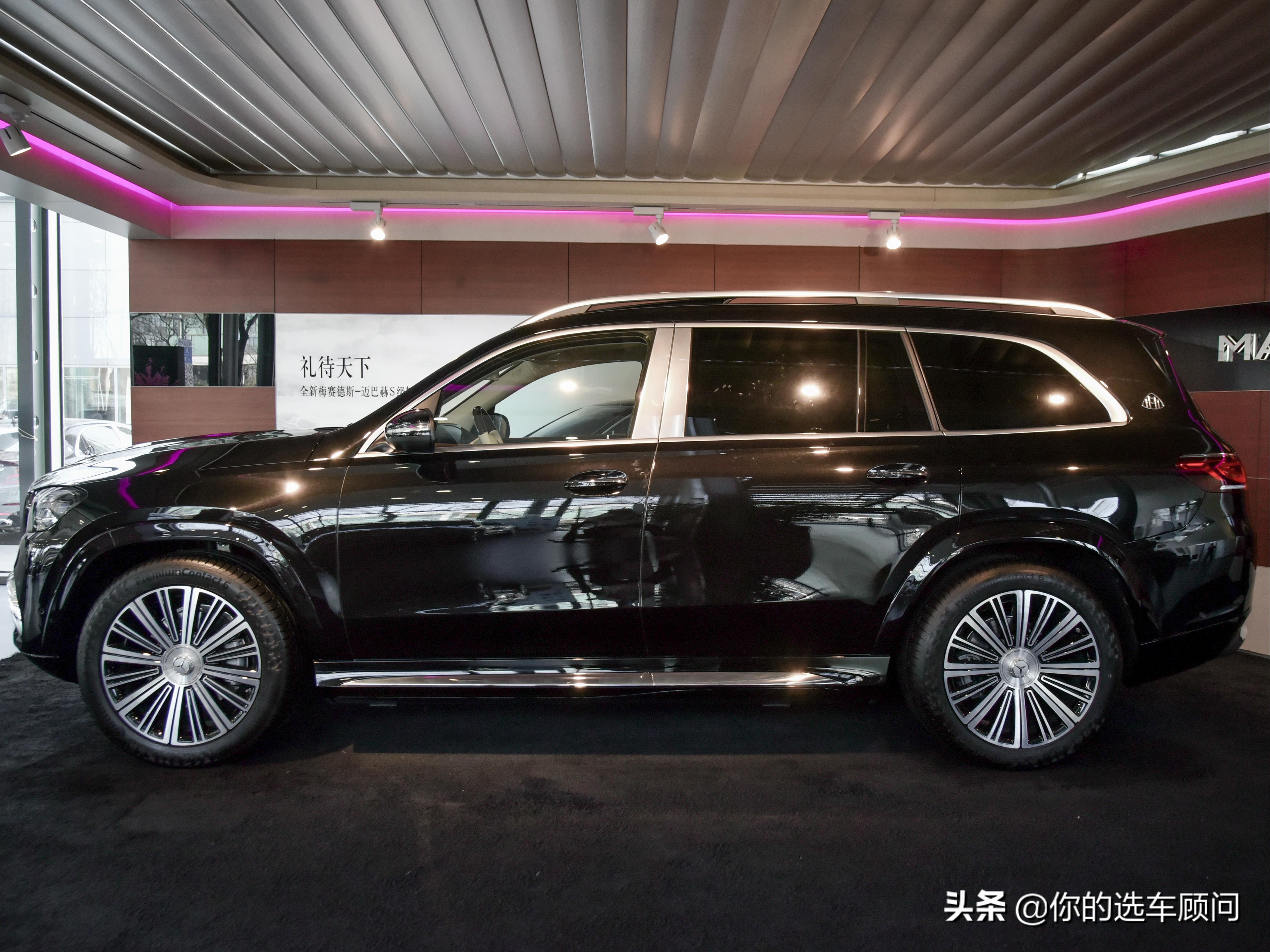 奔驰家族的尖端车型一般来说都是来自于迈巴赫,之前的迈巴赫s级可以说