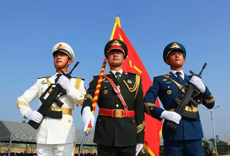 今天八一:10首出塞诗,致敬所有的中国军人