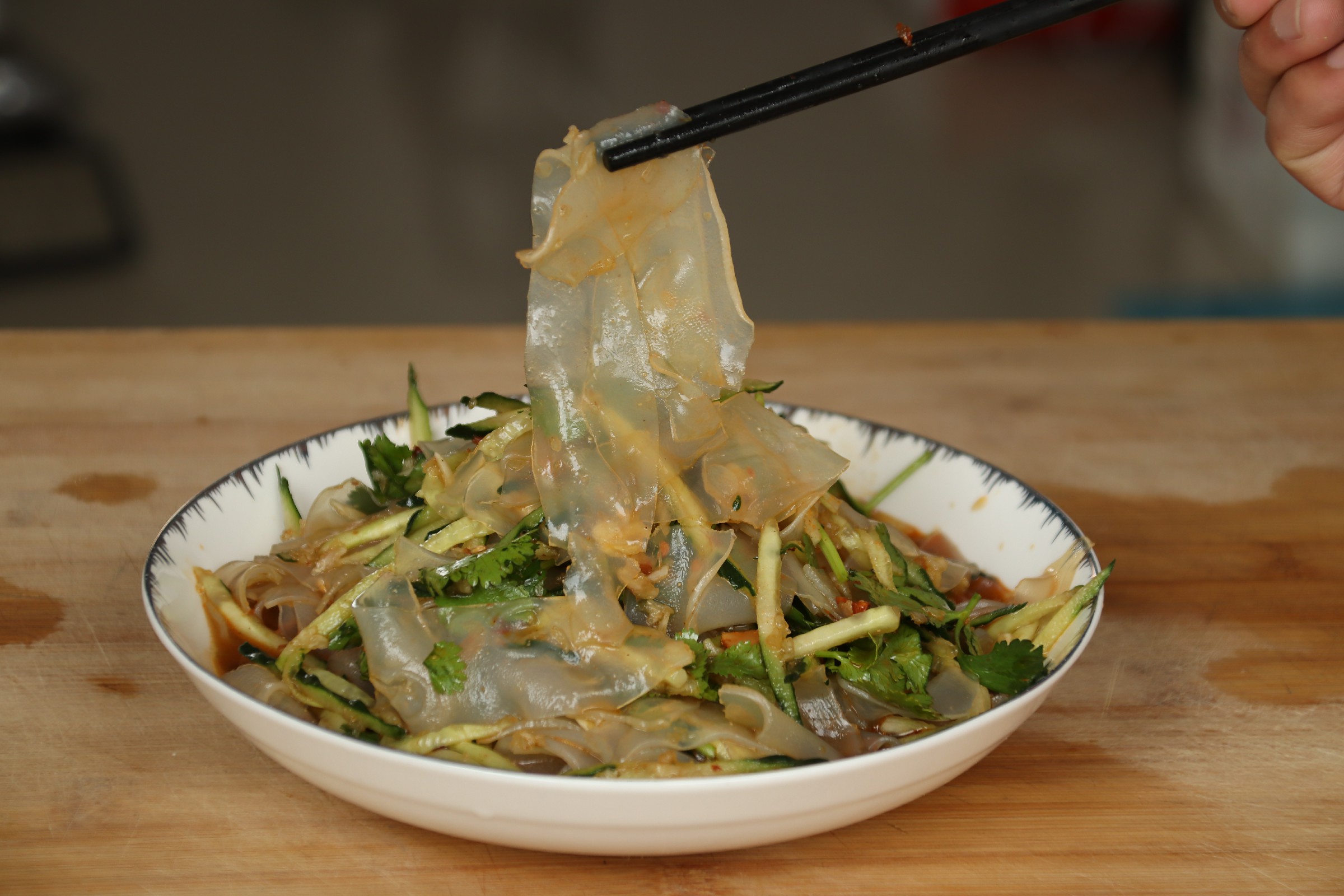 这食材不怕过期，一次买10斤囤起来，从夏吃到冬，怎么做都好吃