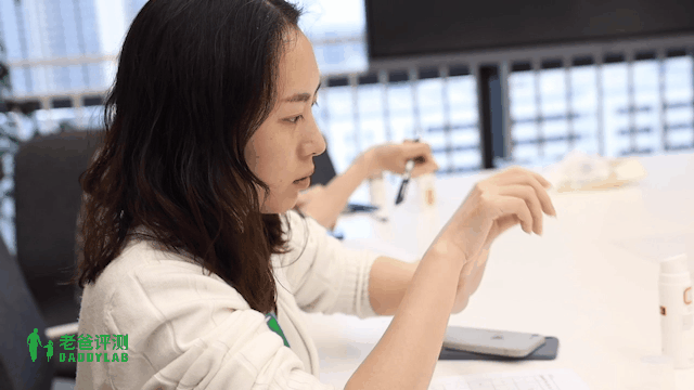 斥資8萬，實(shí)測(cè)45款防曬霜，到底哪款更值得買？