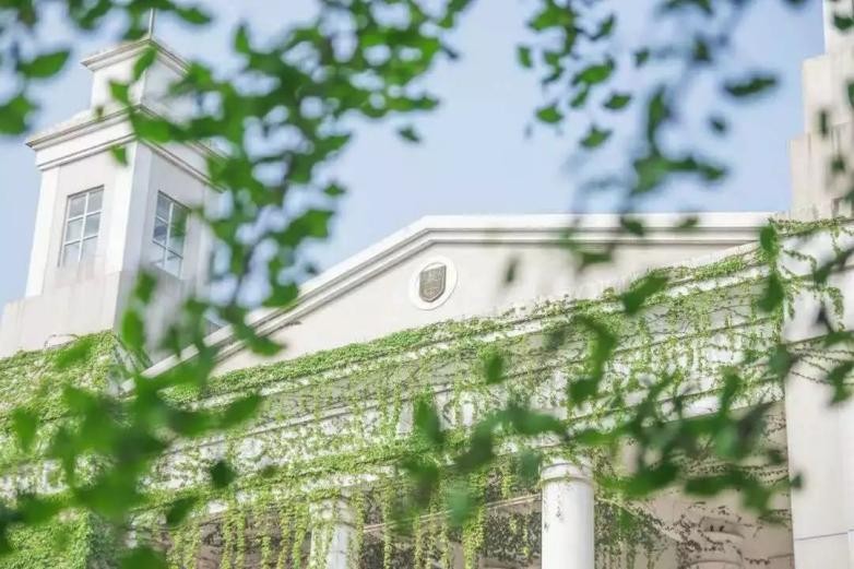 冲上热搜、登上央视、攻克世界性难题，南京工业大学实力如何？就6个词！