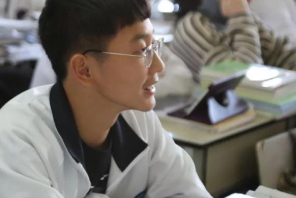 2021年河北高考录取显示，超37万考生无缘本科，本科录取率仅41%