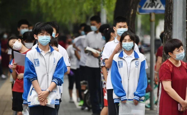 中考成绩或许决定高考成绩？中学生“魔鬼定律”，家长要提前知晓