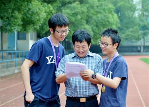 湖南省三所高中，被清华授予“优质生源地”称号，就读学生都很牛
