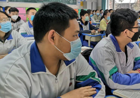 数学满分理综296分，只因英语成绩太差，如此学霸竟无缘清北