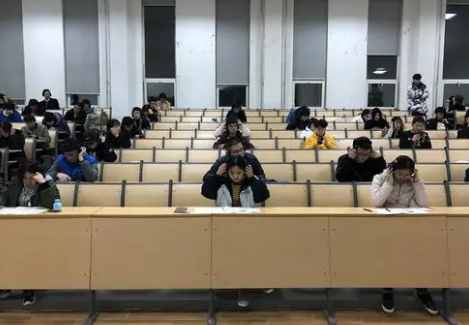 英语思雅四级难度，相当于高考英语多少分？985学生：没有可比性