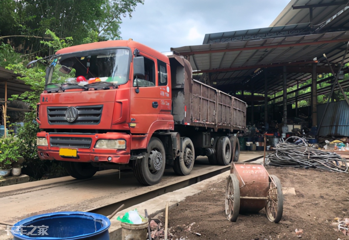30万内买牵引车，福田欧曼GTL和东风VL你选谁？