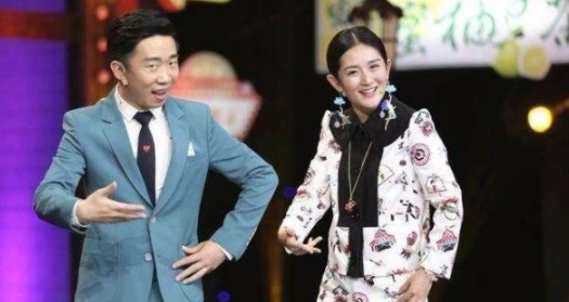 其貌不扬却被星爷看中，被谢娜力捧，综艺咖杨迪的不幸与幸
