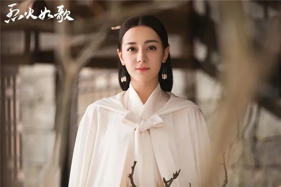 实力偶像兼具的小花旦，迪丽热巴的影视剧角色盘点