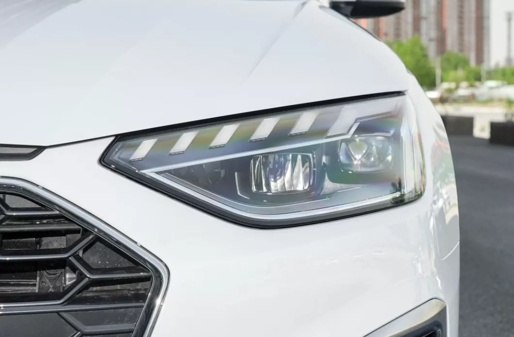 全新奥迪A4L全国多地降价，最大优惠近5万元，真的有这么好的事吗