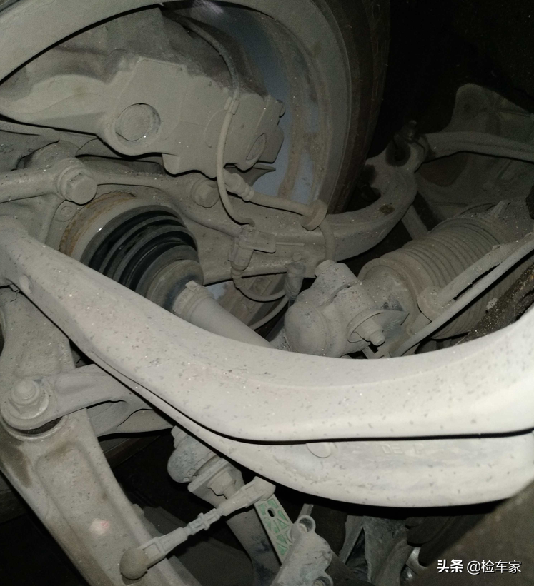 2012款3.0T奥迪A6，新车74万如今21万，卖家：都是朋友给你最低价