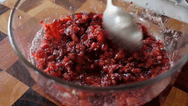 不吃又要等一年，爆浆好吃，闺女点100个赞！宝宝辅食