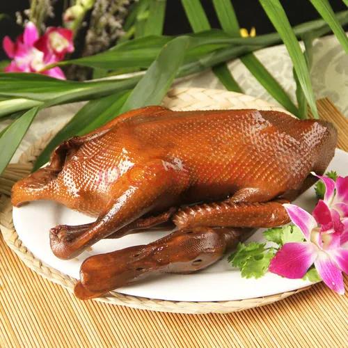 八宝野鸡方林鹅无锡卤鸭酥鳝炖蟹响油鳝糊酱排骨穆桂英糕团酱排骨惠山