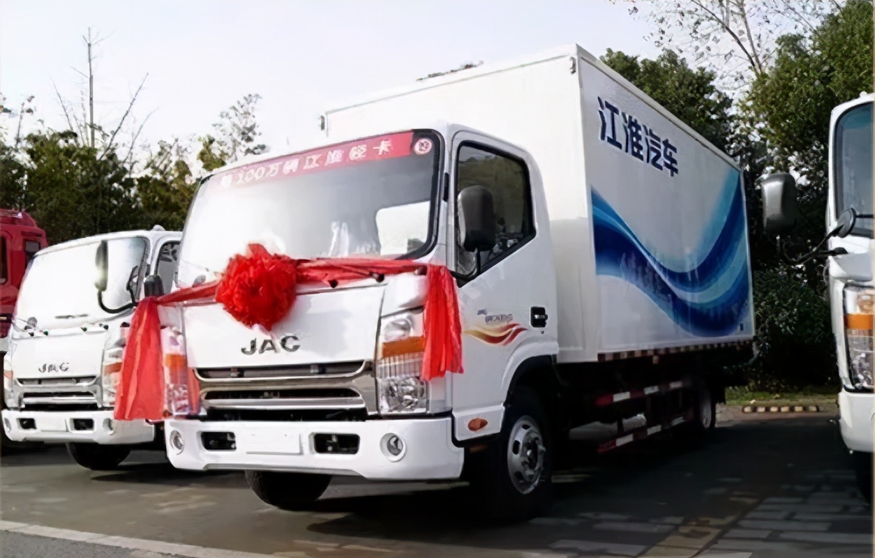 没人没钱没路子也要造车！安徽江淮汽车57年的崛起之路
