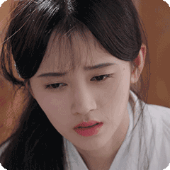 鞠婧祎的私服衣品真好，时尚造型减龄还显小，照着搭配“不翻车”