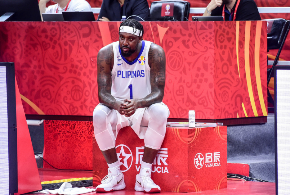 为什么亚洲人打nba这么少(NBA在亚洲篮球的缩影，最贫困却是最热爱，令人心酸却又不得不赞)