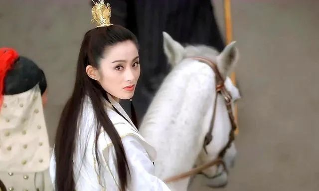 《追虎擒龙》揭露了一个残酷的现实：王晶又把港片的尴尬给暴露了
