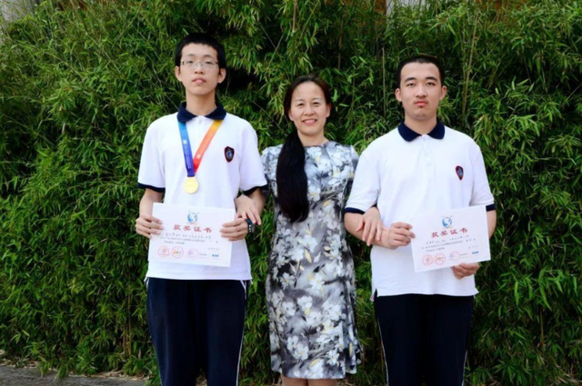 2021清北录取名单出炉，北京718人考进清华北大，出自20所中学