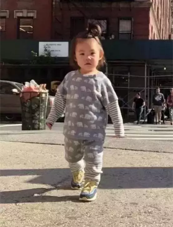 几十万名牌包,上亿帝王绿翡翠,明星烧钱“富养”女儿大PK