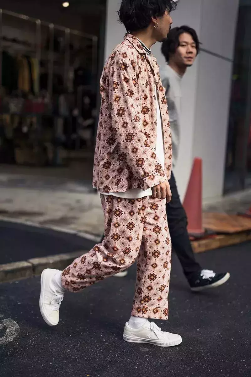 男人睡前也要精致讲究：高品质家居服，舒适与格调并存