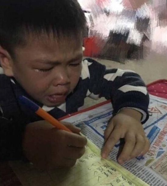 中学生作业写不完,"熬夜补"还是"起早赶"?学霸说出真正妙招