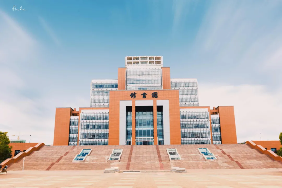 昆明理工大学名2第华罗庚知名校友云南大学始建于1922年,时为私立东陆