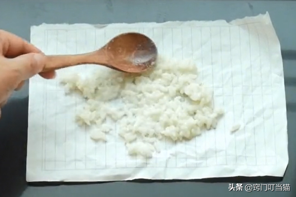 家里有蚂蚁别用开水烫，教你一招，蚂蚁通通死光光，安全又管用