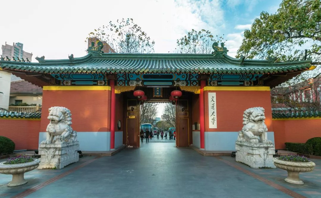 广西考生理科556分，“冲”进上海交通大学了，这志愿填得有水平