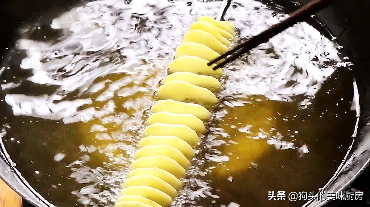外面10块钱的旋风土豆，自己在家就能做，成本不到1块钱
