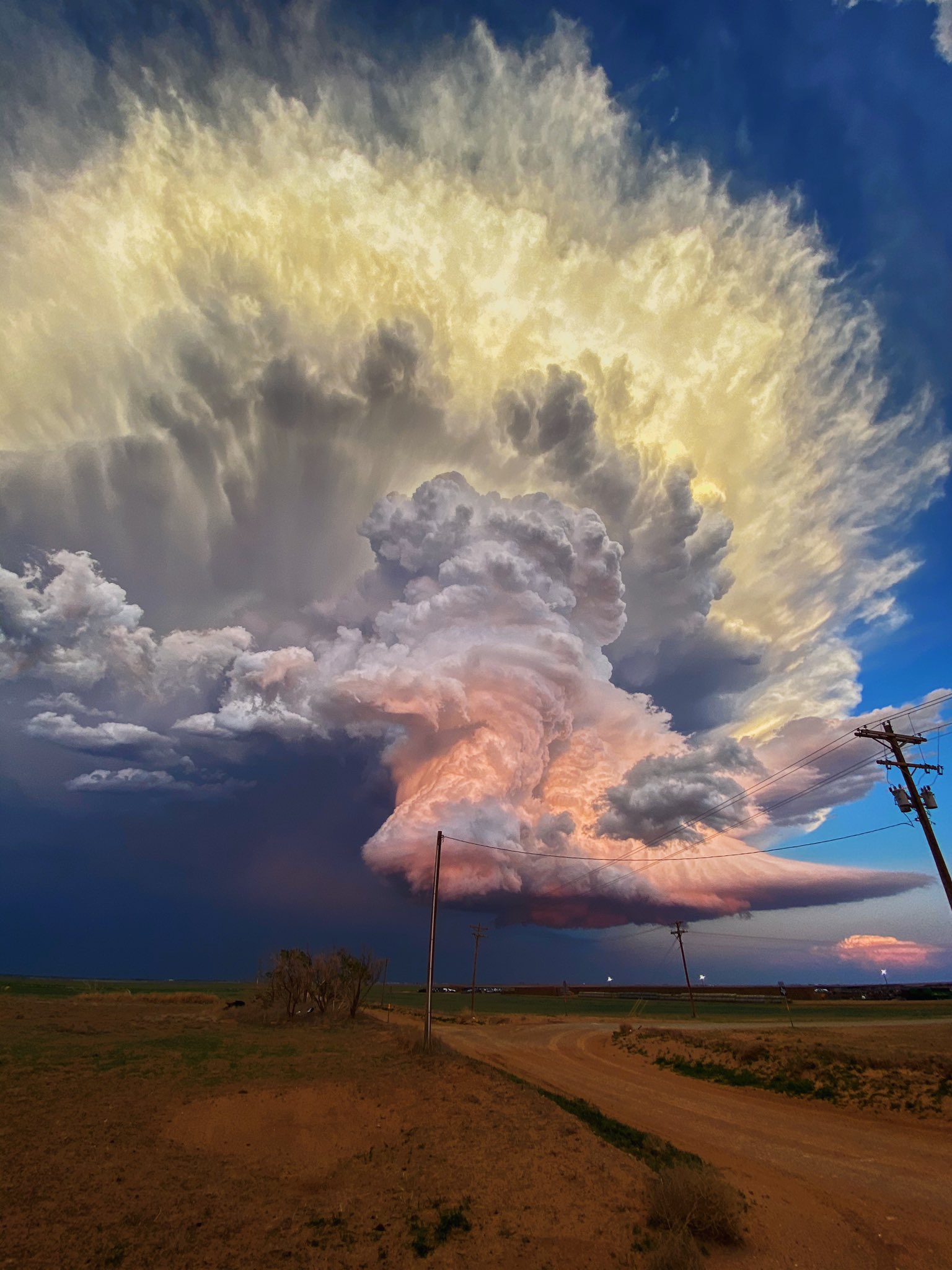 世界上最吓人的云图片图片