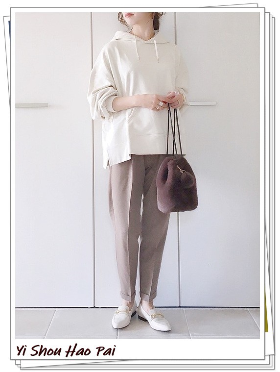 优雅而又知性！白色乐福鞋的秋冬搭配24例