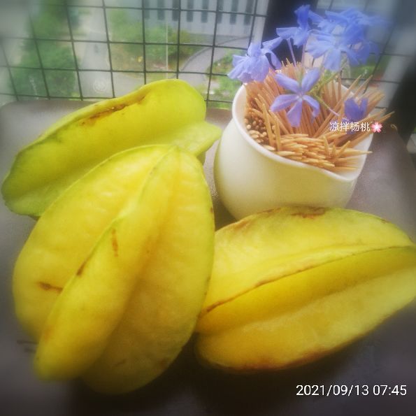 凉拌杨桃（不是?桃子哦）的制作方法来了，欢迎大家来围观了