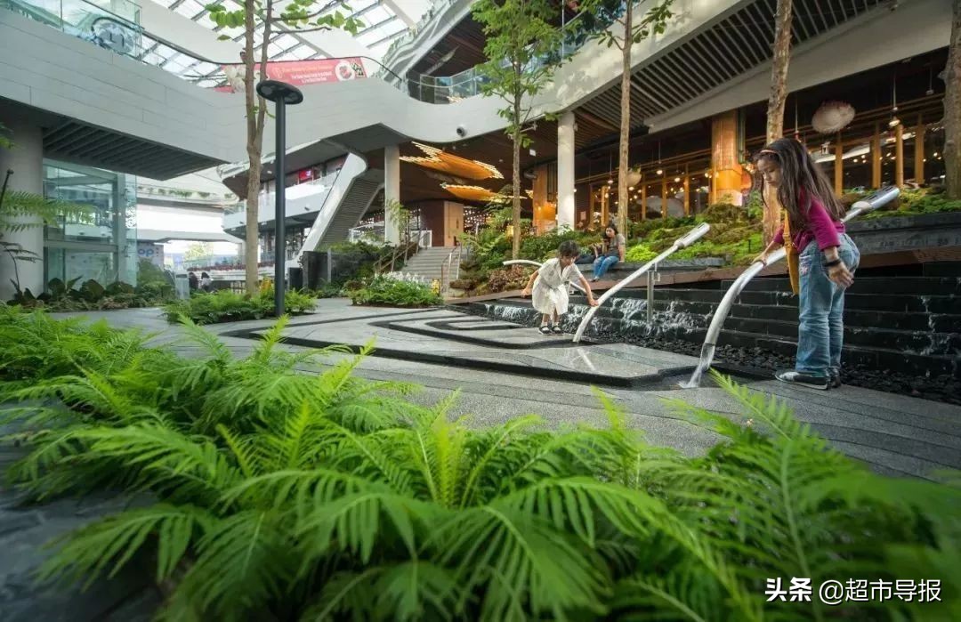 零售洞察｜如果不在公园旁，就把公园搬进购物中心