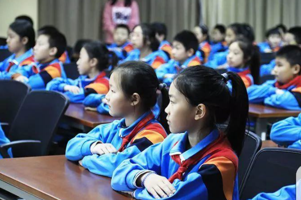 山东日照走运了！喜迎一所新学校，耗资2.3亿建造，开设36个班级