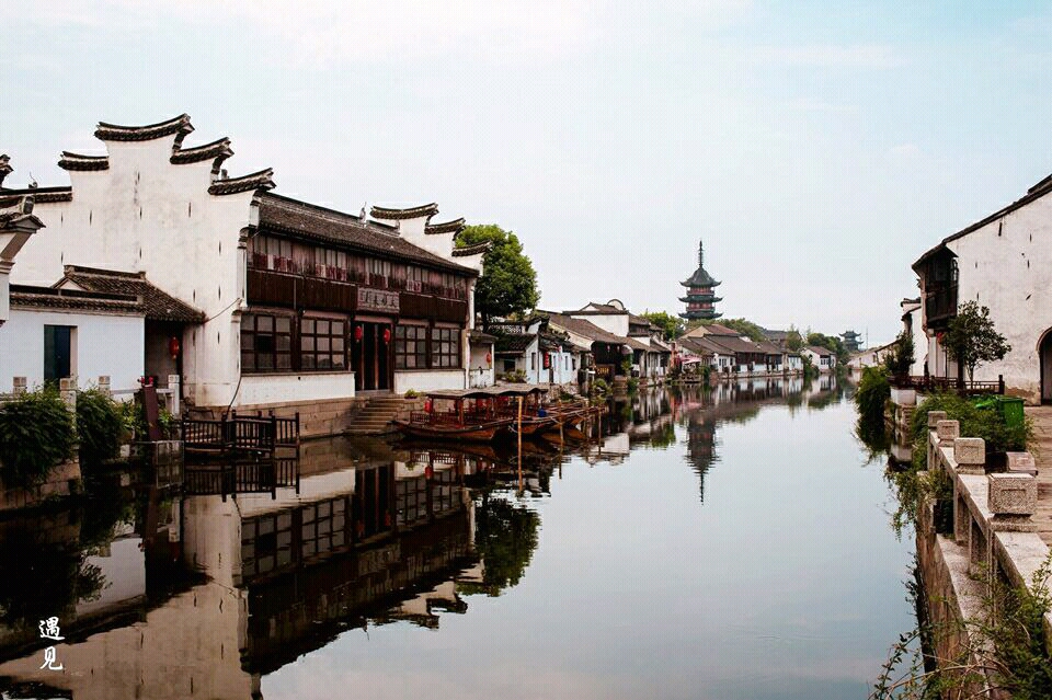 梦里江南水乡，最唯美的诗情画意、旗袍神韵，终被牵绊