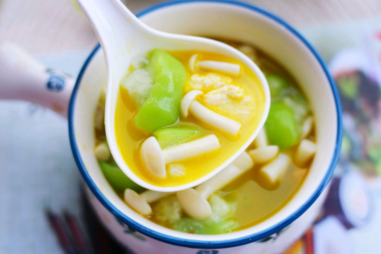 秋天适合喝这汤，6块钱煮一锅，营养好吸收，低脂低卡，别错过了