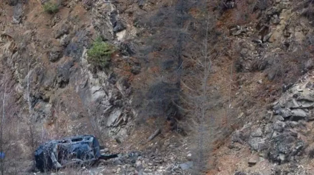 10年停产两次!爆火38年的民族豪车,快把自己拖垮了