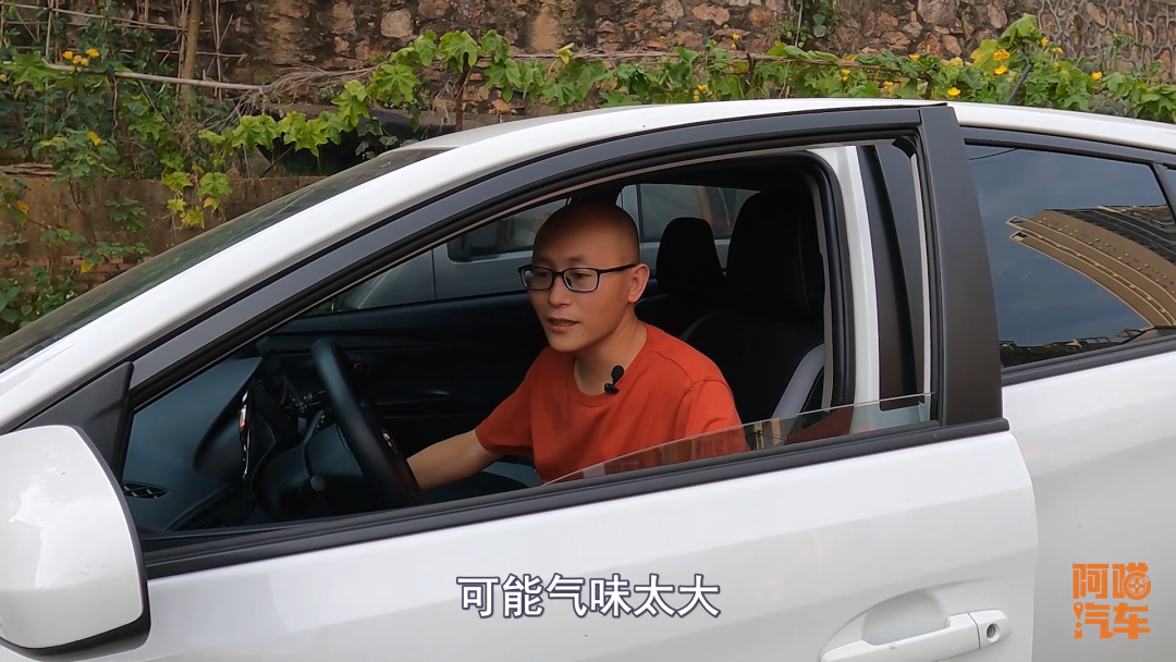 你的后視鏡調(diào)對了嗎？老司機手把手教你，正確調(diào)節(jié)車上三塊后視鏡