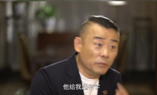 周立波从一夜成名到身败名裂，你以为自作自受？其实背后隐藏秘密