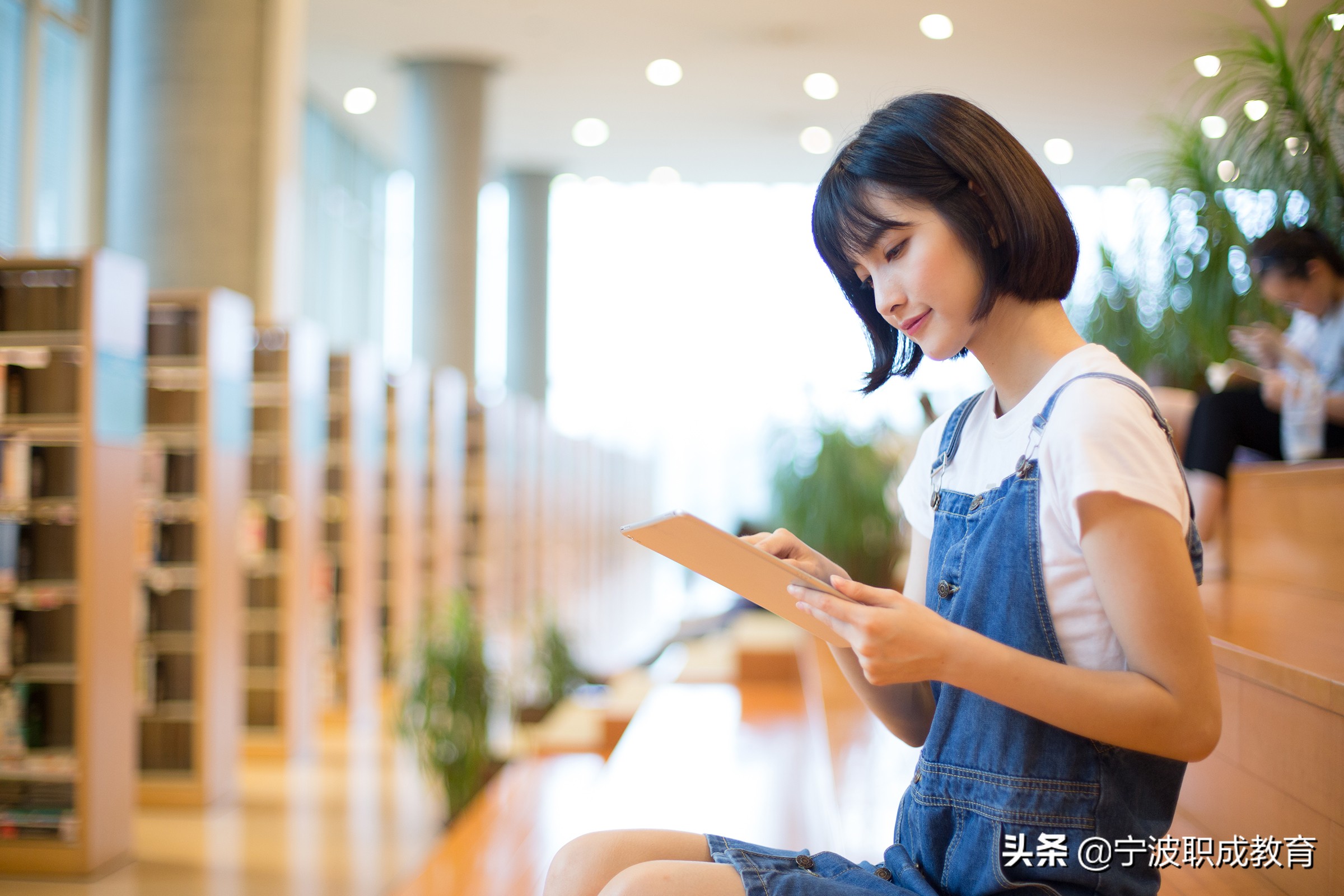 专升本考试时间2021，成人自考专升本学费