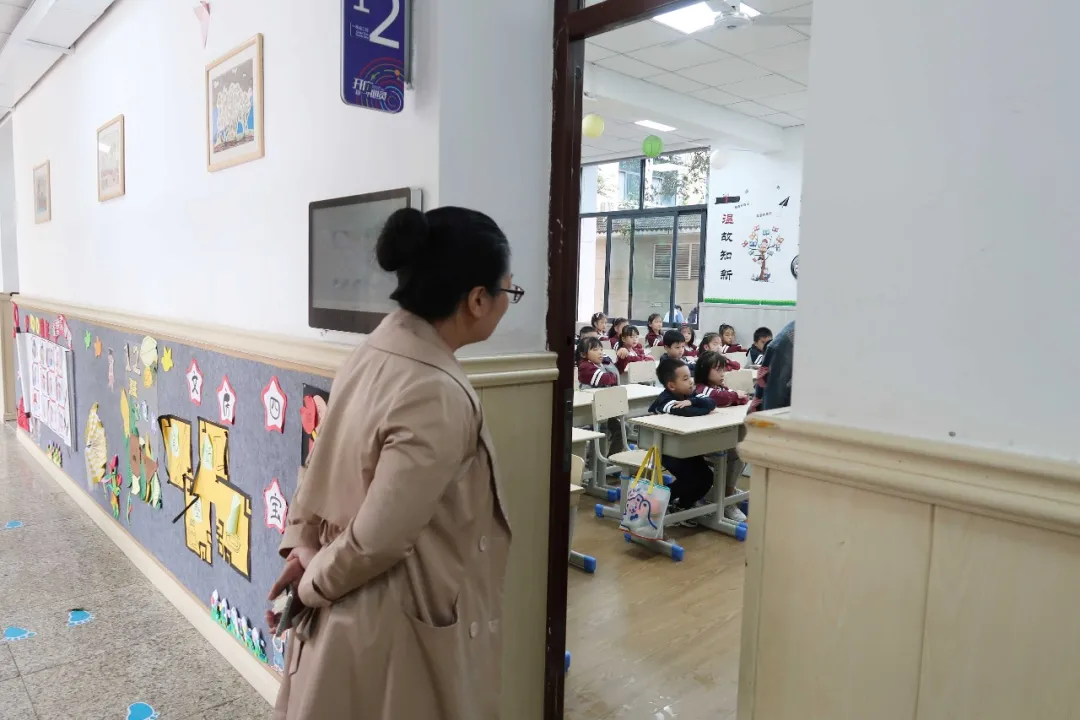 好习惯，伴成长——记华中附小一年级“一日常规”评比活动