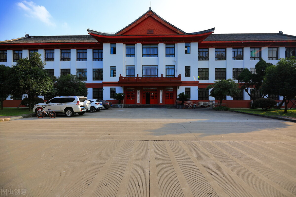 四川大学选考要求变化，两批次新高考的4大区别，化学权重提升快