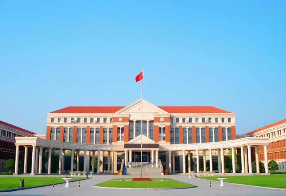 这4所学院升级为“大学”，名字霸气，学生还能拿到新毕业证