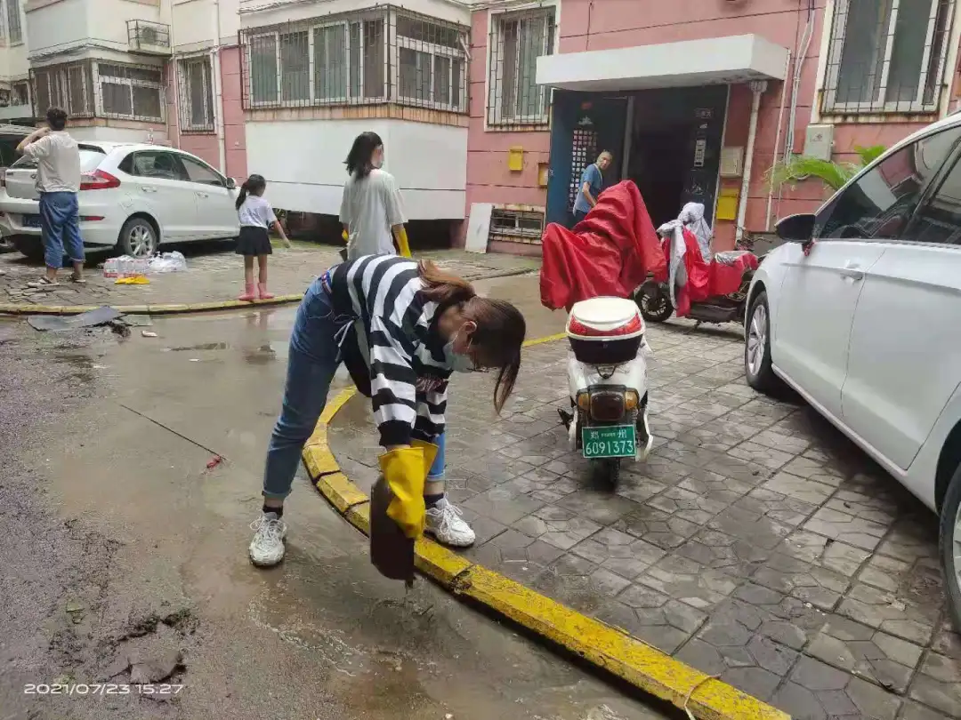 农大人的身影在前，我们“豫”难而上