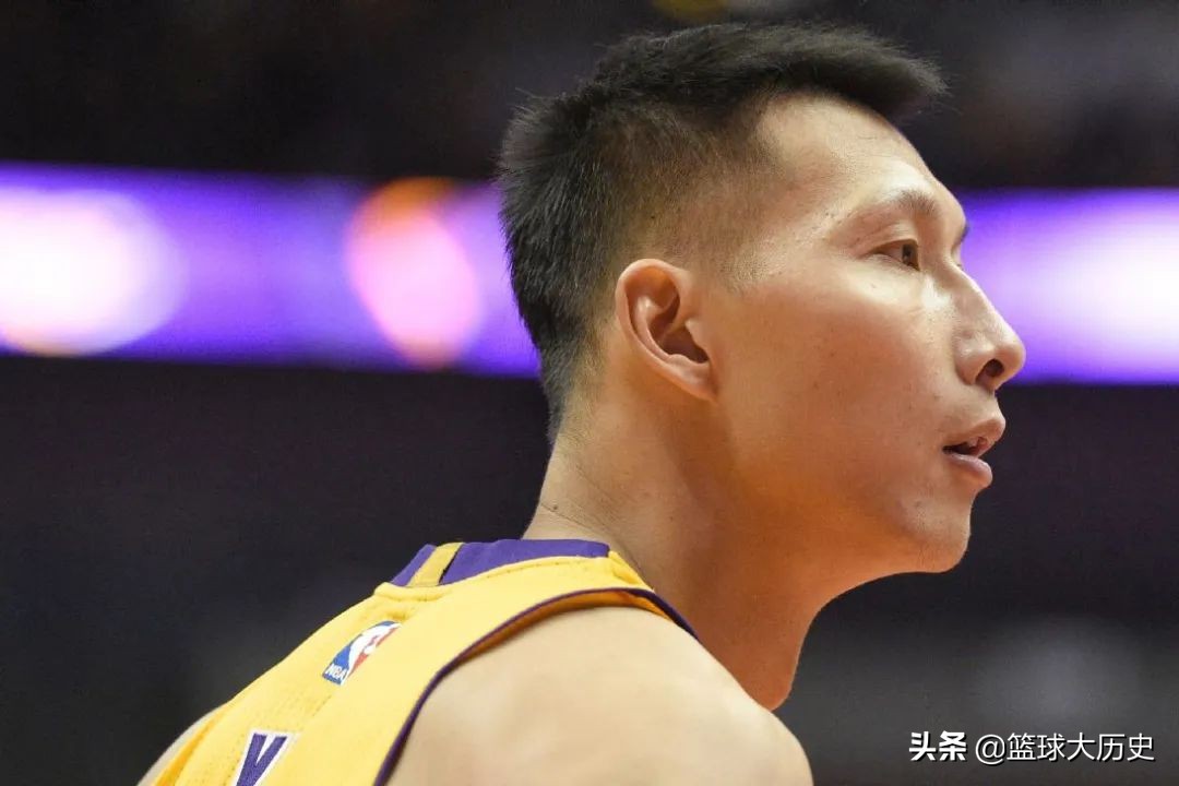 易建联当年为什么离开nba(69天！易建联短暂的湖人时光，分明能留下来，为何主动解约？)