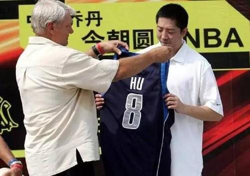 nba为什么不和中国合作(中国球员被NBA拒之门外的原因，伤病合同实力还有篮协的阻挠)